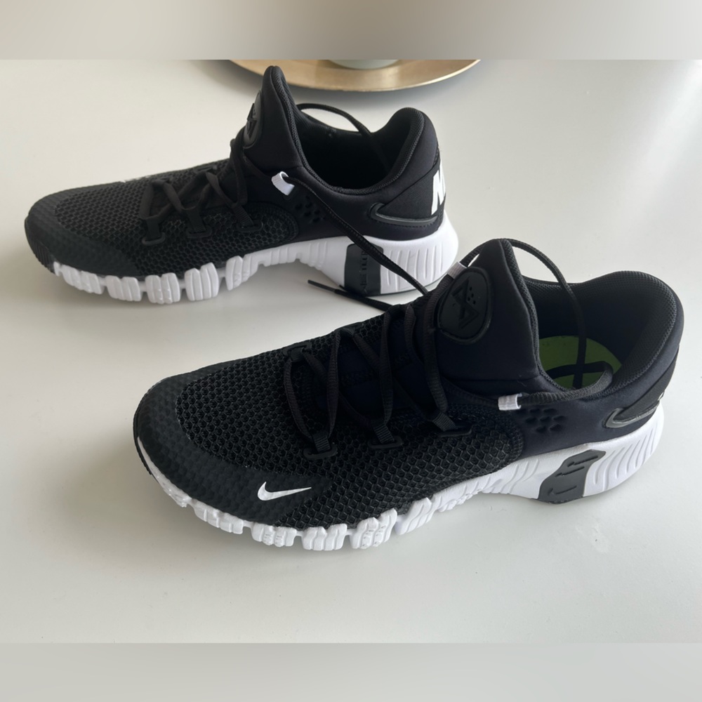 Nike women’s metcon 4 training shoe